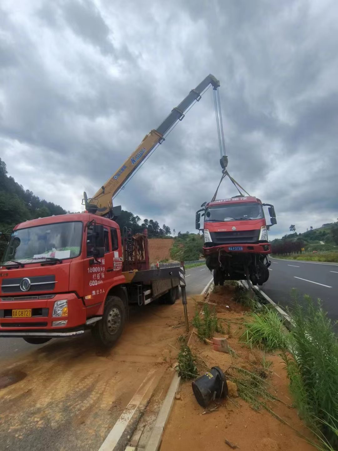 龙山区吊车出租公司在日常生活中对吊车要怎样检查