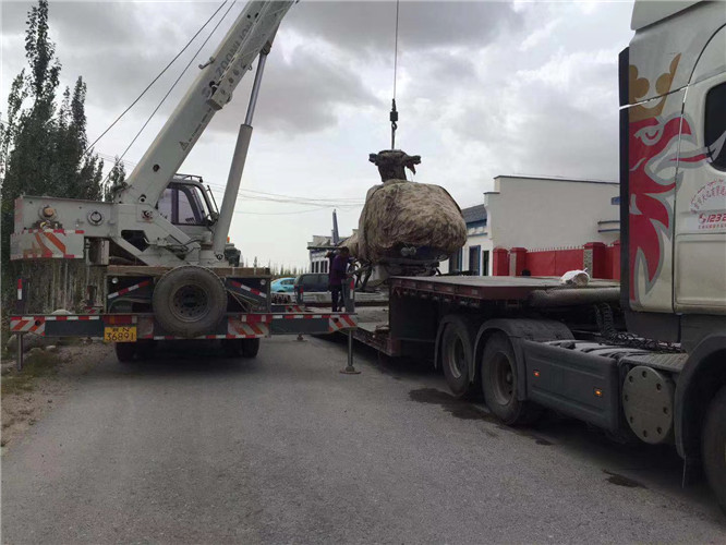 龙山区狭窄场地（如小区、车间）适合用哪种吊车？